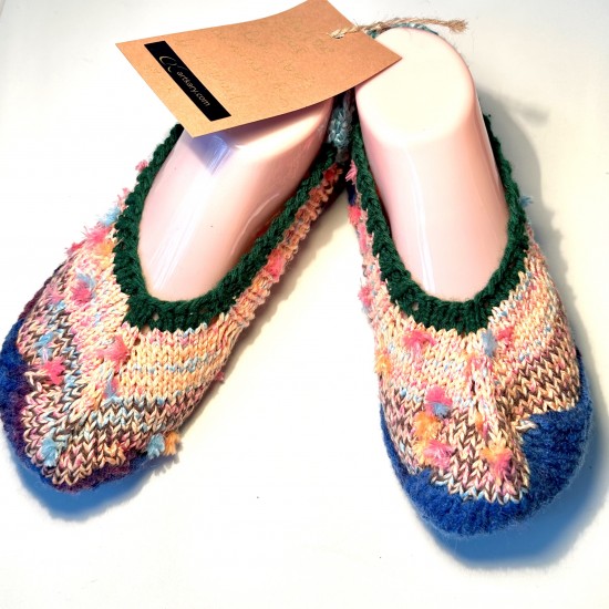 Knitted slippers code 130014 Knitted slippers code 130014