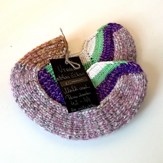 Knitted slippers code 130020 Knitted slippers code 130020